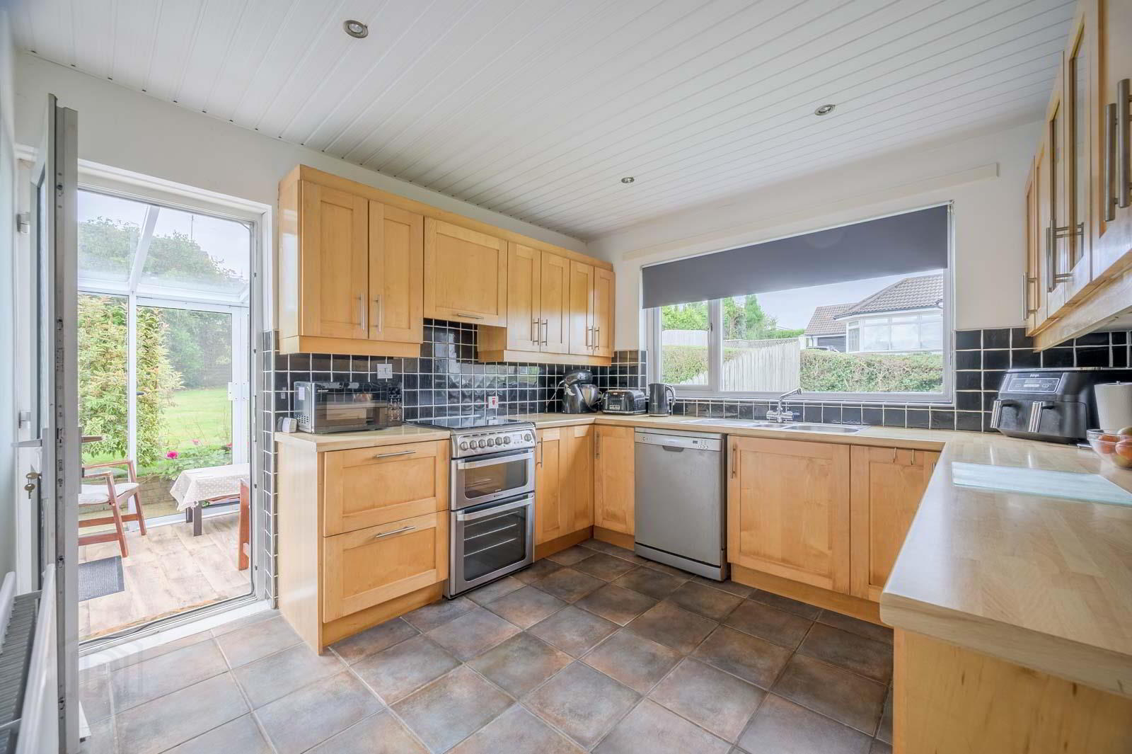 12 Windermere Drive 9 of 21