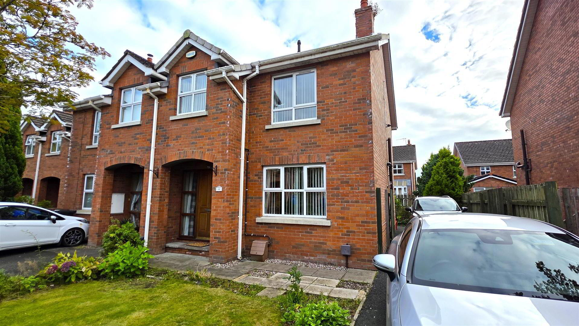 4 Greenvale Park Dale 1 of 30