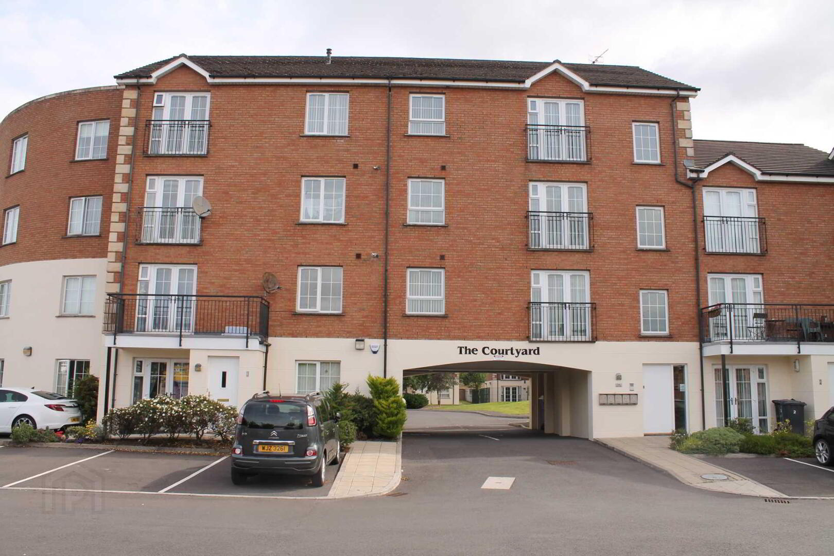 Apt 27 The Courtyard, Castlereagh Road 1 of 15