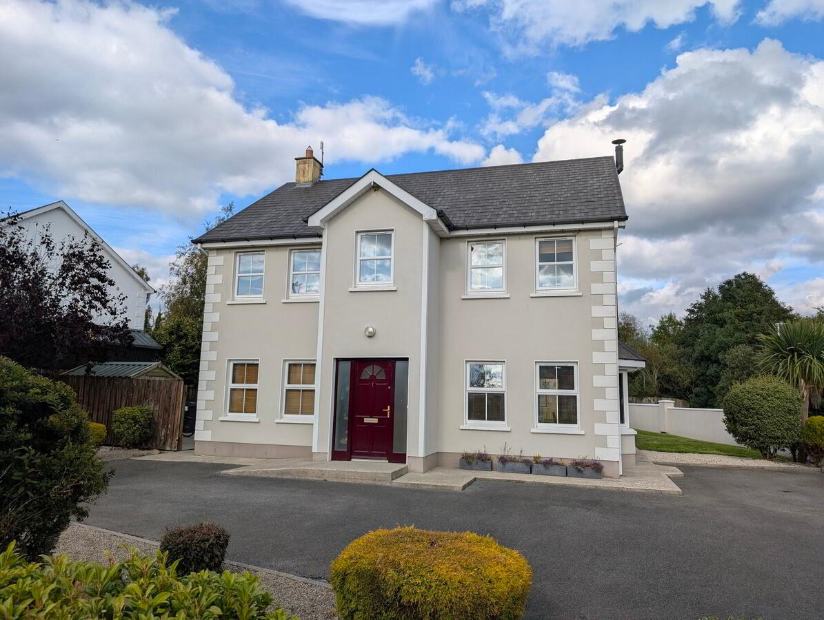 1 Cluain Alainn 1 of 35