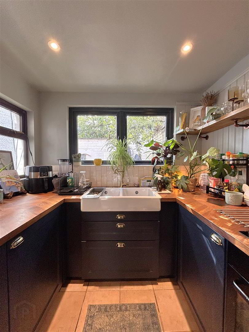 10 Jubilee Avenue 13 of 26