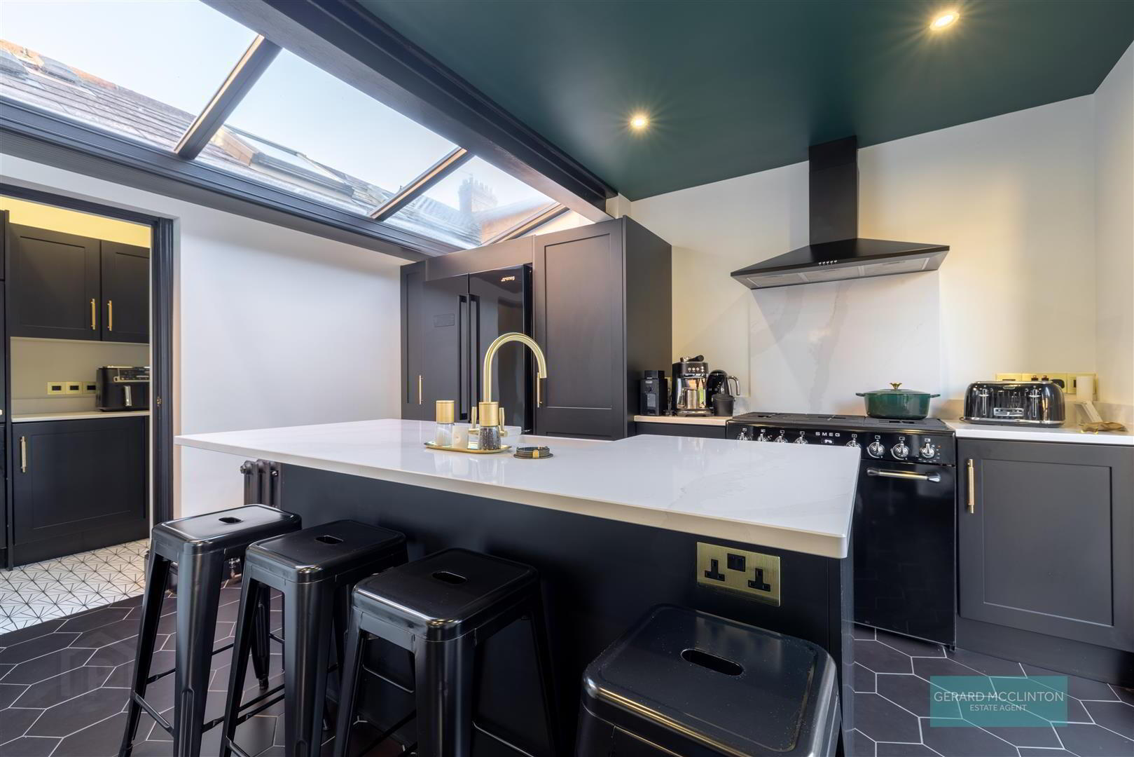 48 Rushfield Avenue 18 of 64