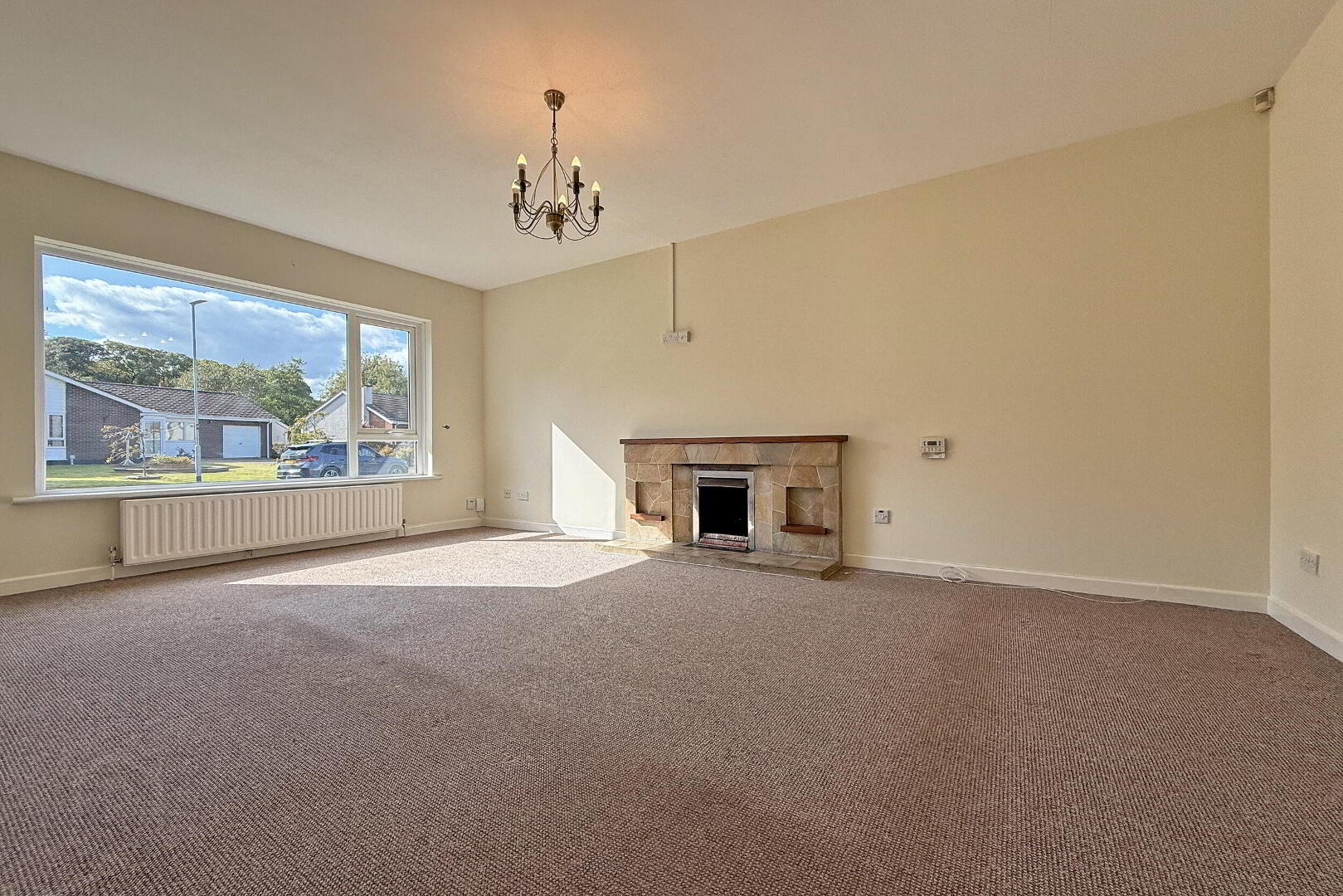 27 Flowerfield Road 5 of 13