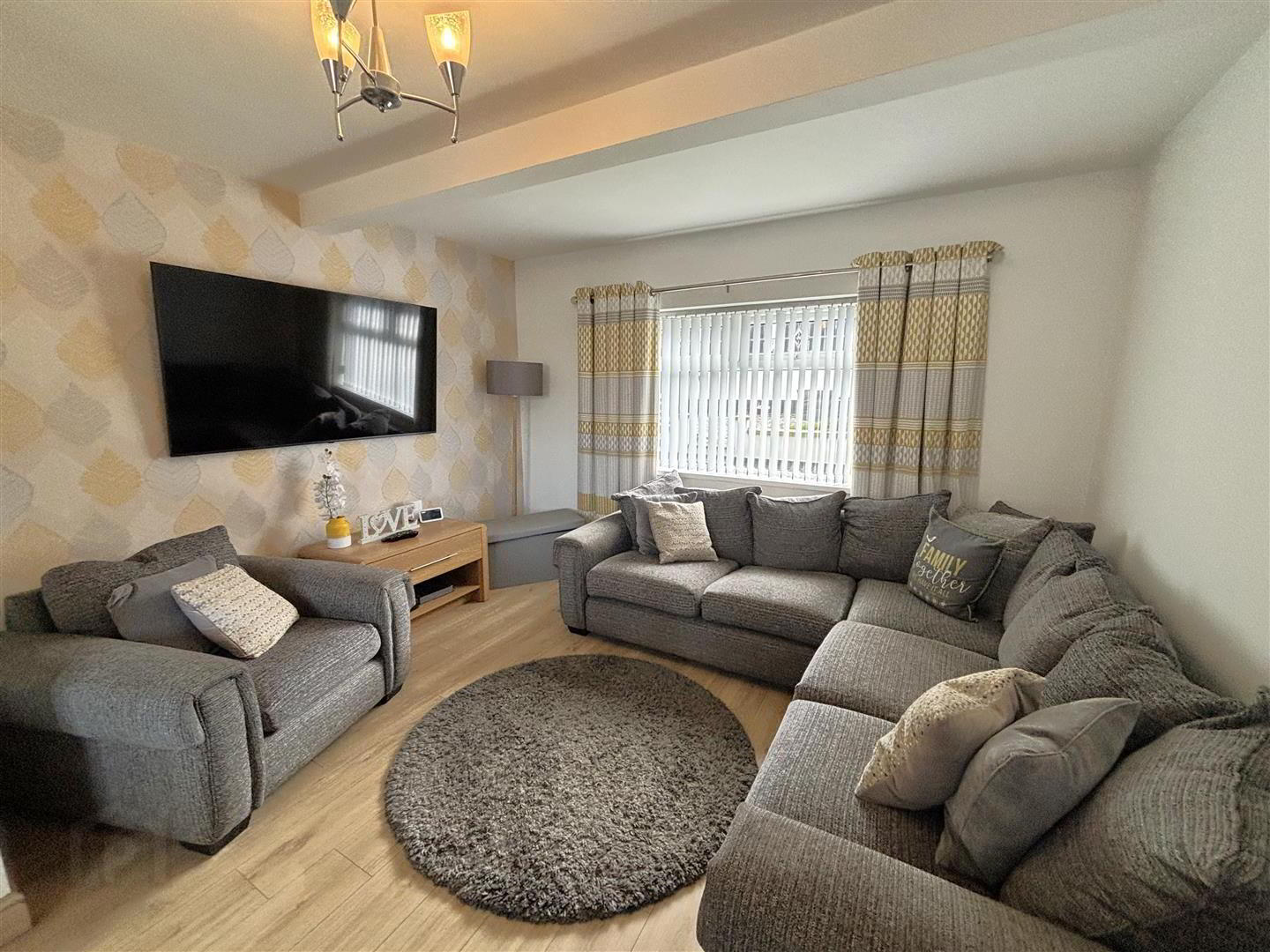 142 West Circular Road 6 of 26