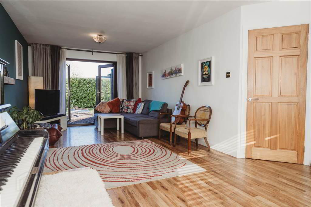 47 Dillons Avenue 10 of 35