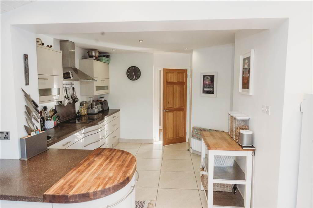 47 Dillons Avenue 16 of 35