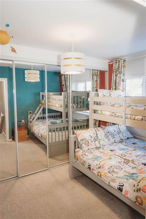 47 Dillons Avenue 22 of 35