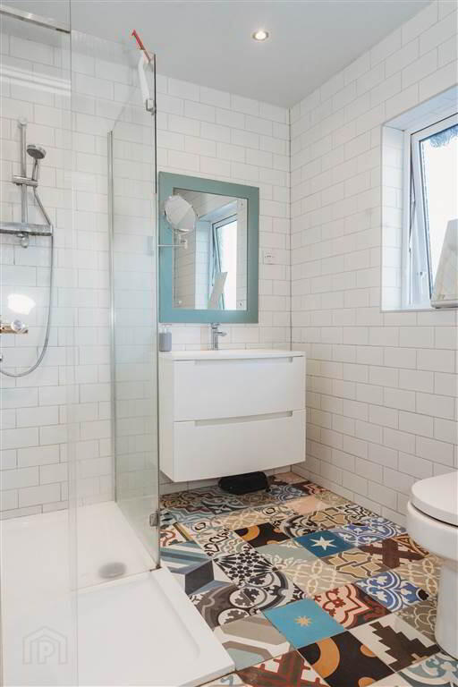 47 Dillons Avenue 28 of 35