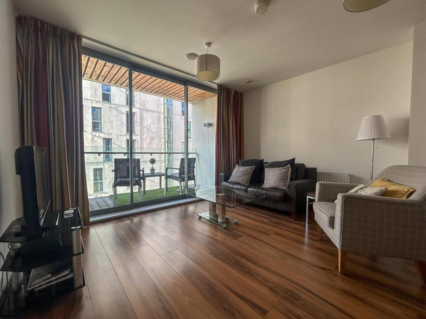 Apartment 5.35 The Arc 2e Queens Road 3 of 9