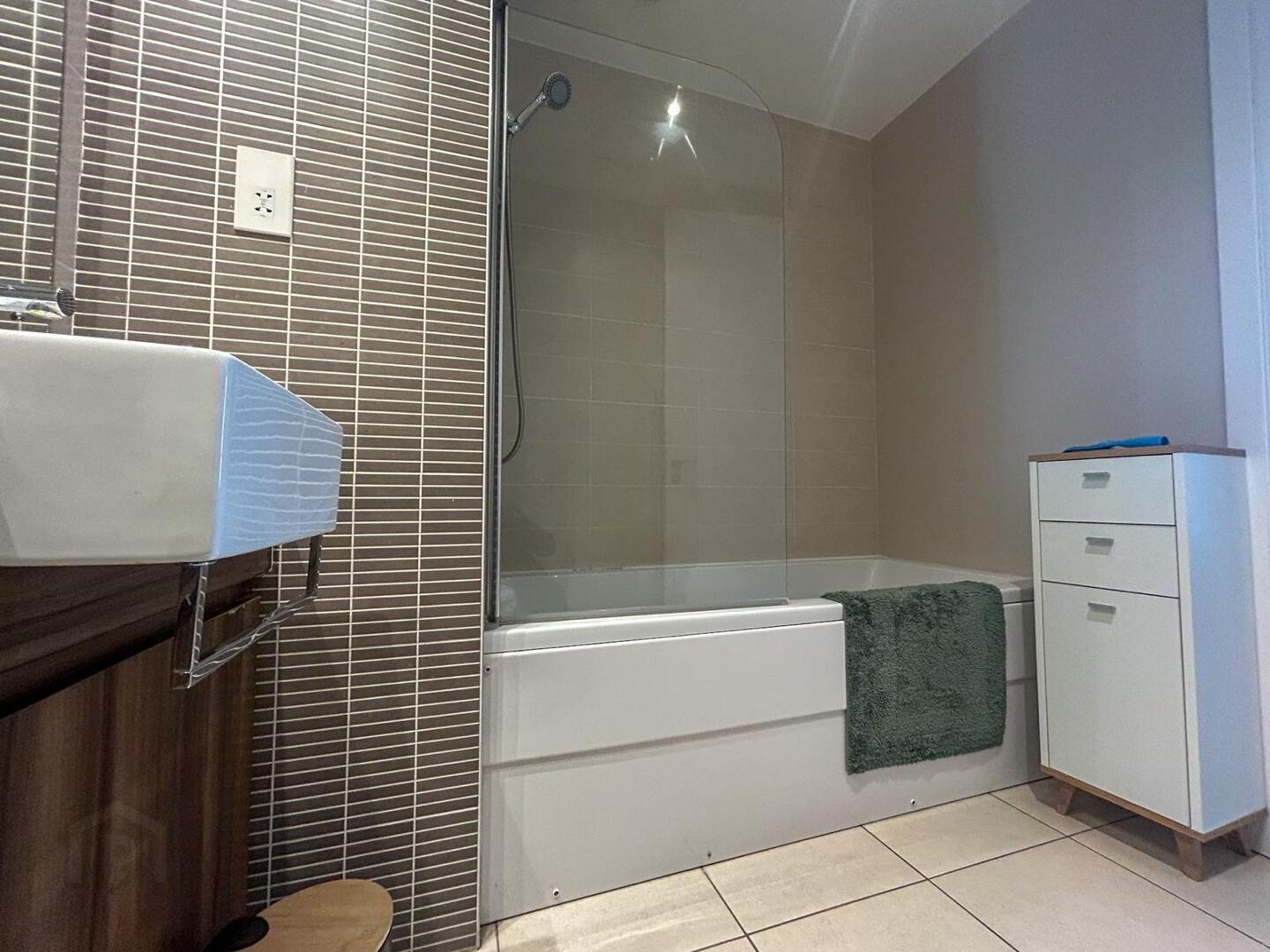 Apartment 5.35 The Arc 2e Queens Road 7 of 9