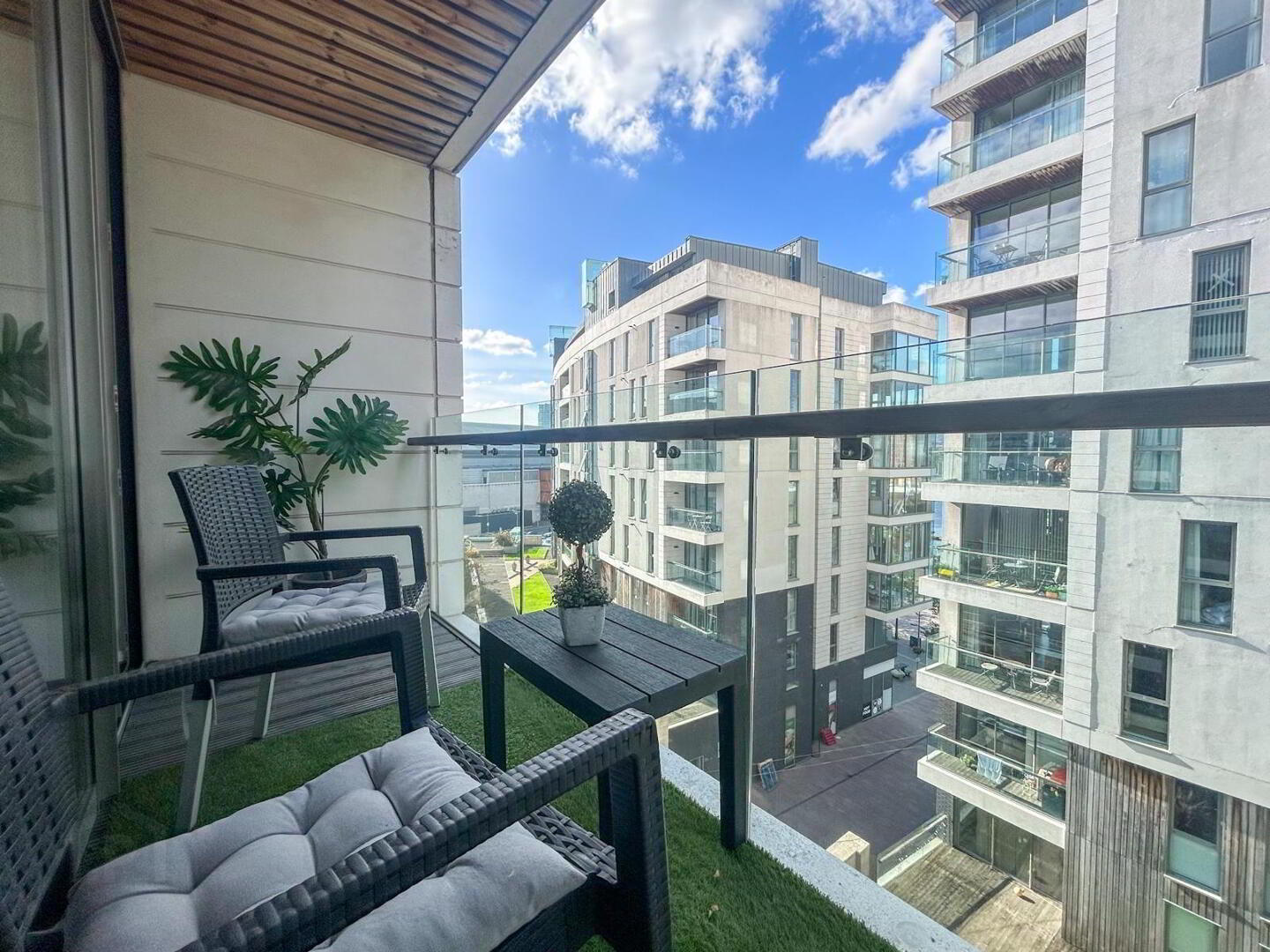 Apartment 5.35 The Arc 2e Queens Road 9 of 9