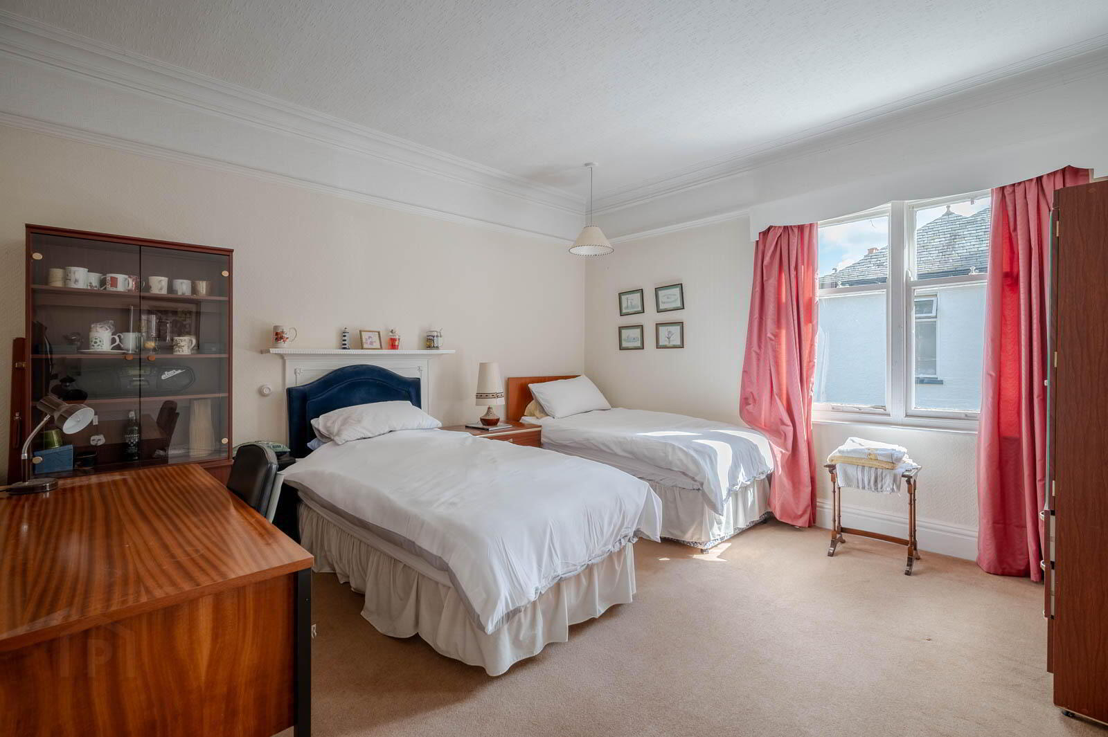 22 Myrtlefield Park 29 of 39