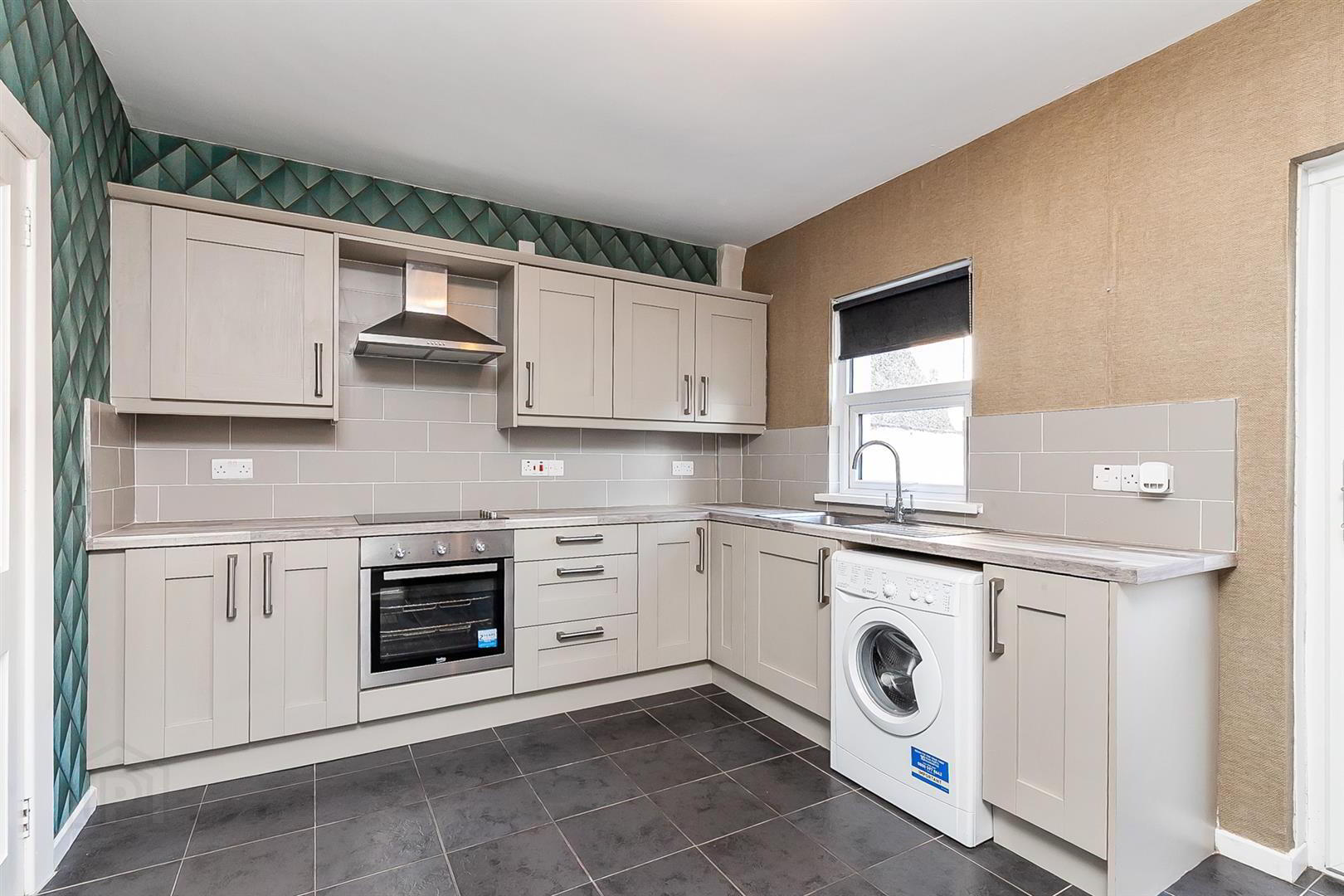215 Carnmoney Road 6 of 12