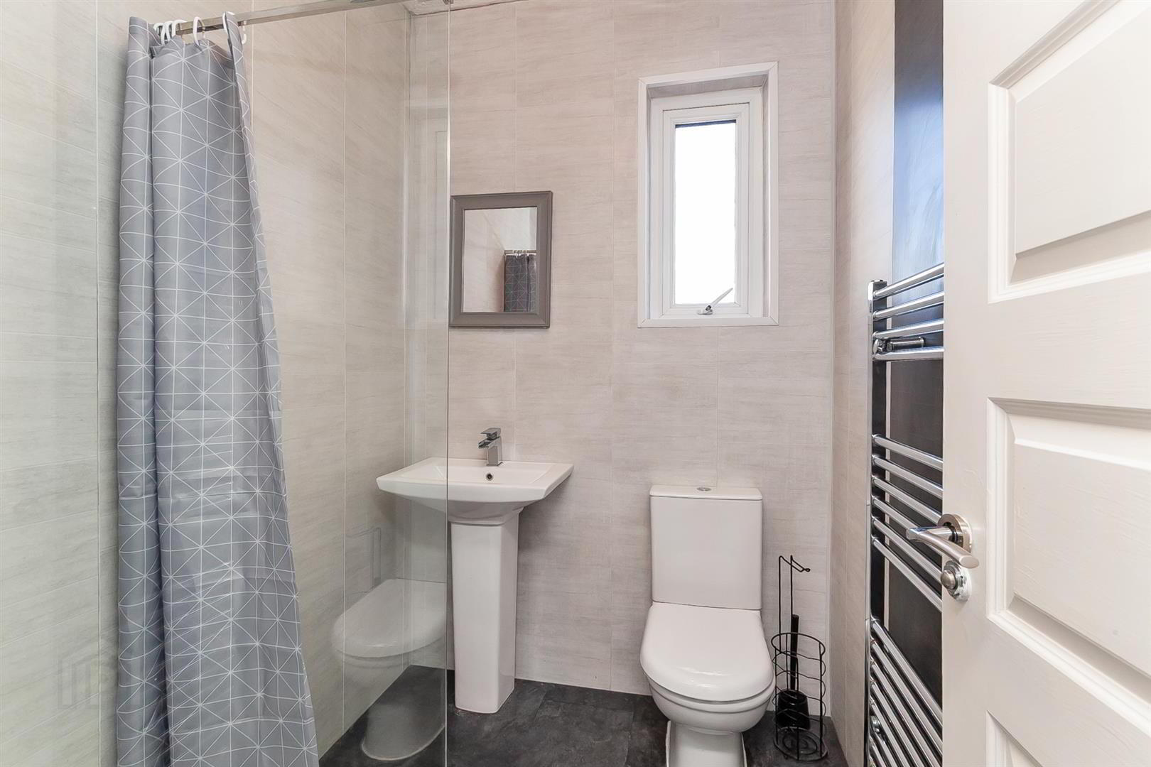 215 Carnmoney Road 10 of 12