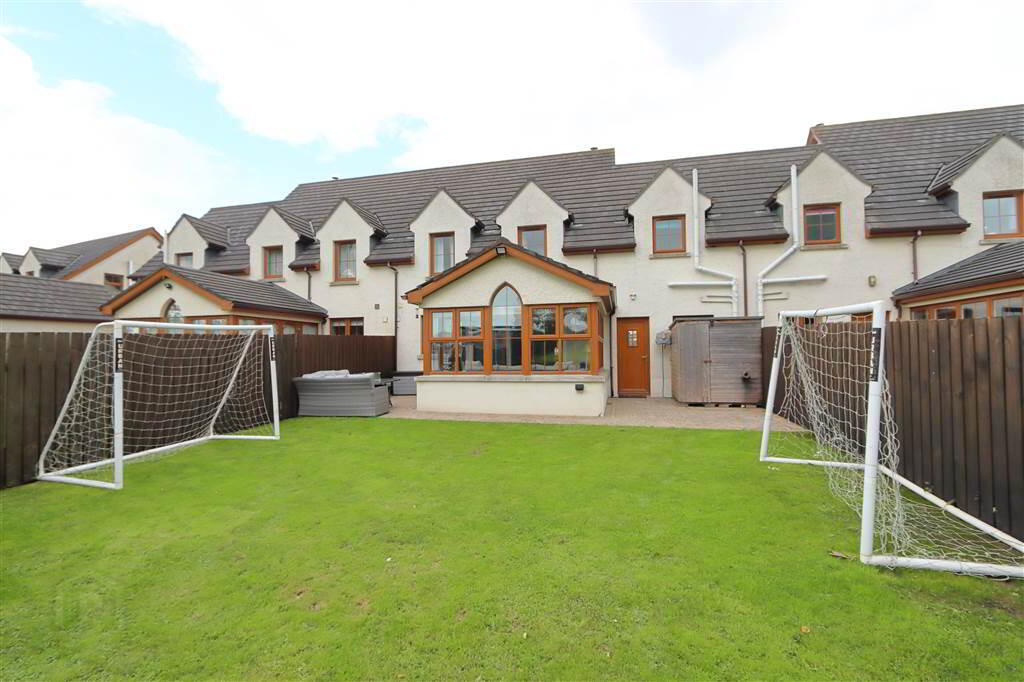 25 Manor Lane 29 of 34