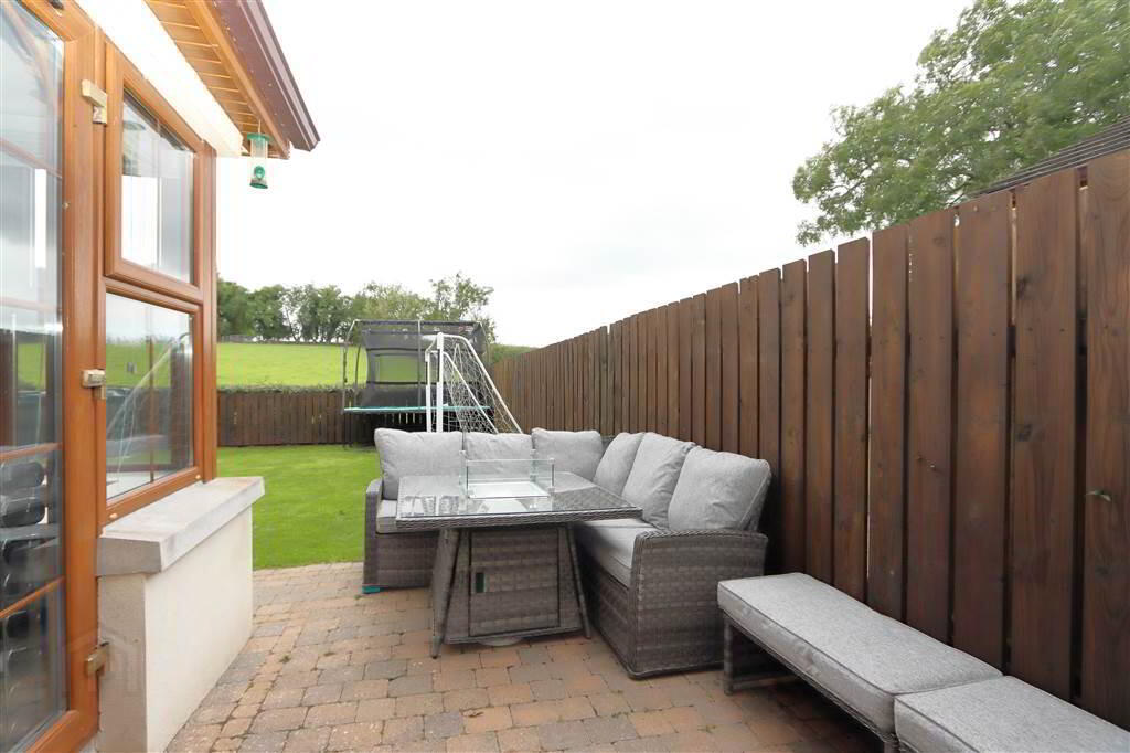 25 Manor Lane 30 of 34