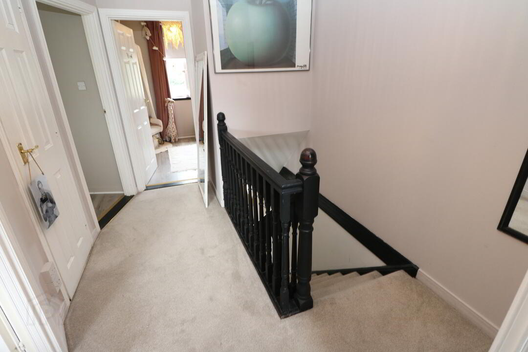31 Cedarfield Close 14 of 29