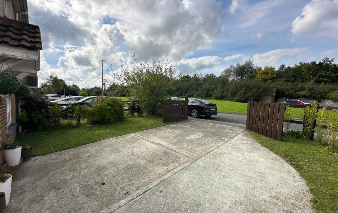 31 Cedarfield Close 28 of 29