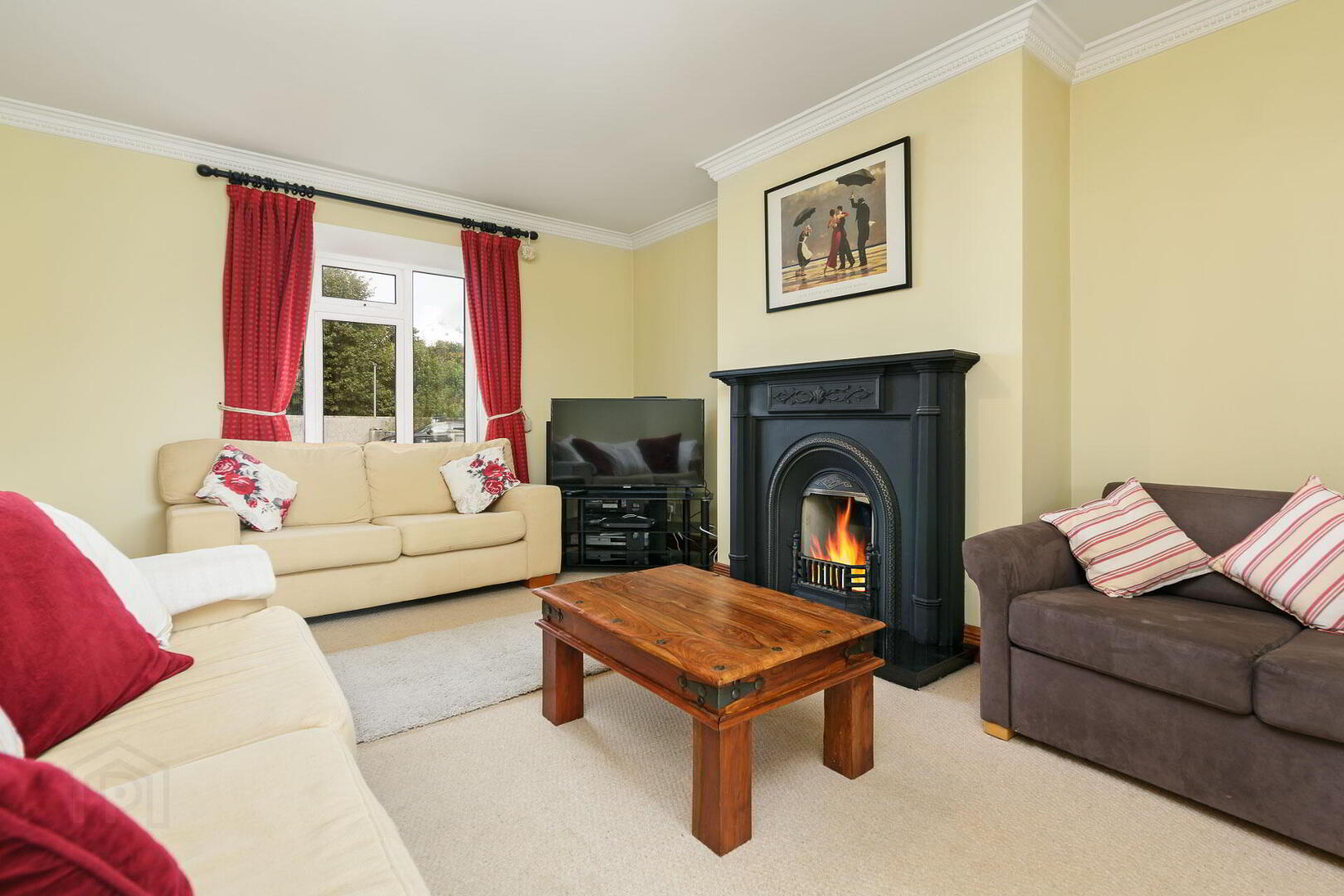 2 Oakfield Court 3 of 20