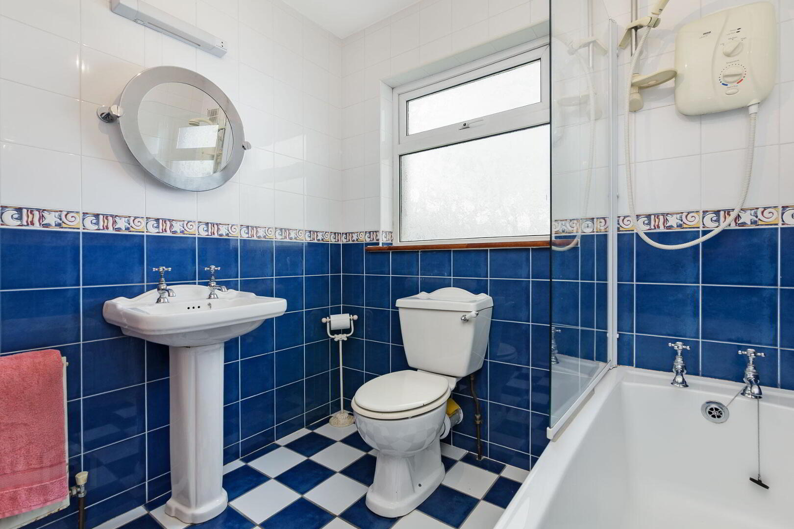 2 Oakfield Court 16 of 20