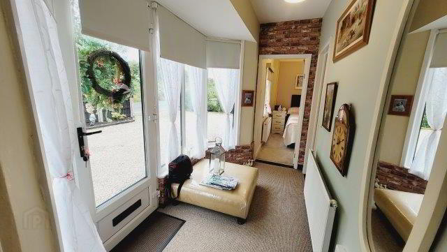 Wren Cottage" 2 of 30