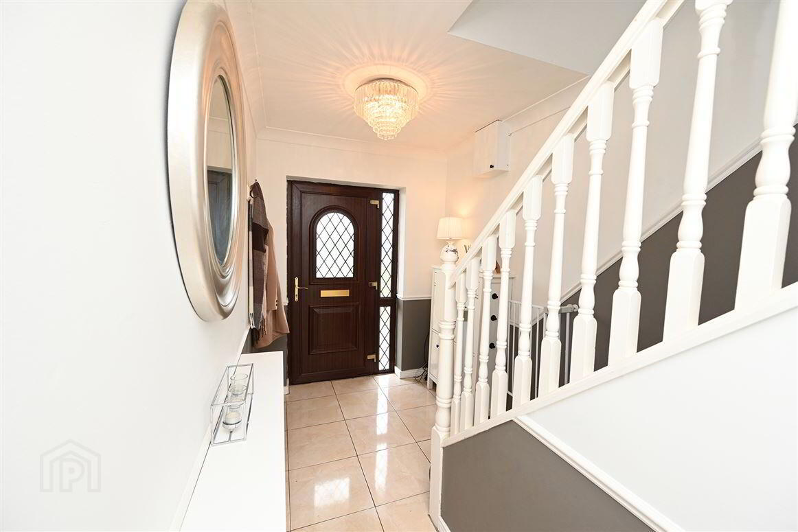 30 Upper Clevedon 4 of 54