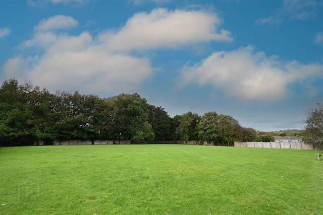 30 Upper Clevedon 54 of 54