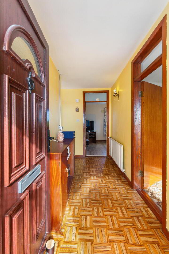 Detached Residence, Yard, C.9 Acres At 4 of 21