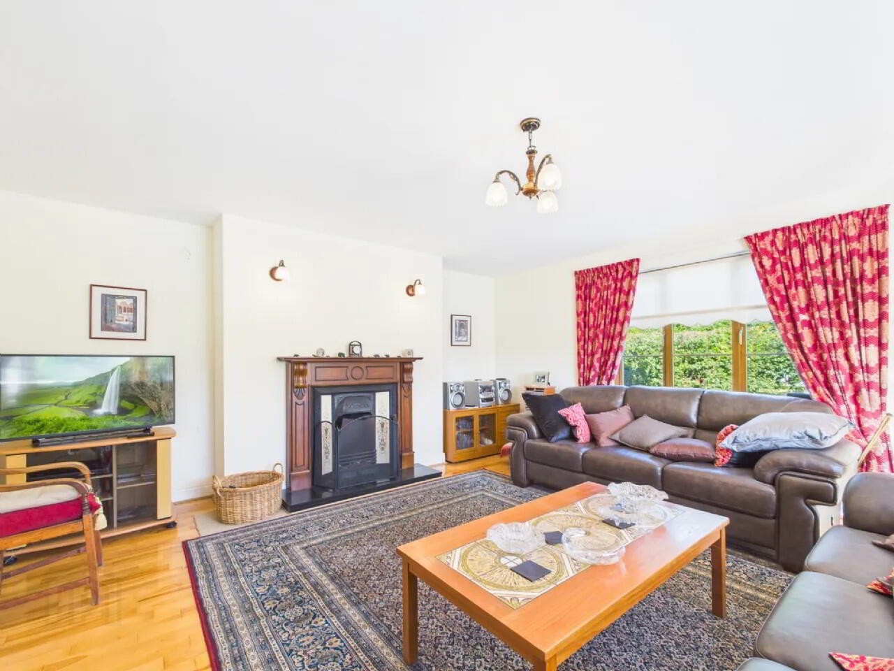 6 Bed On 3 Acres 3 of 34