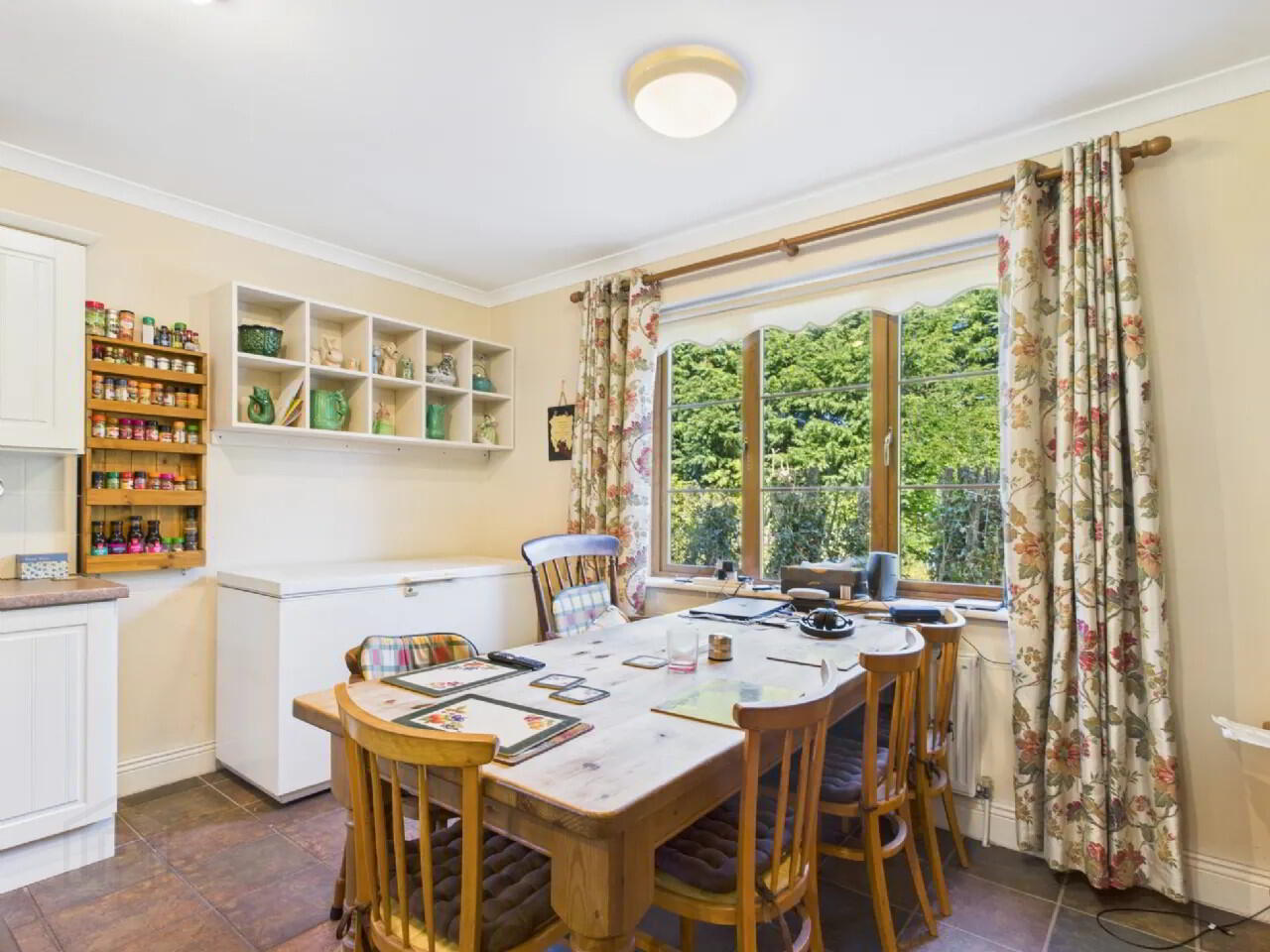 6 Bed On 3 Acres 7 of 34