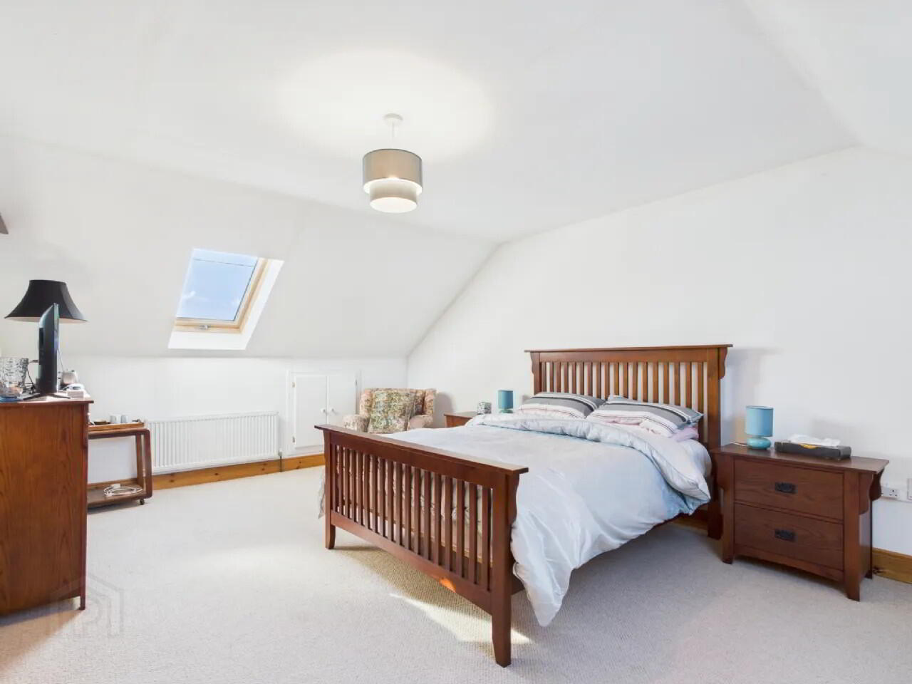 6 Bed On 3 Acres 17 of 34