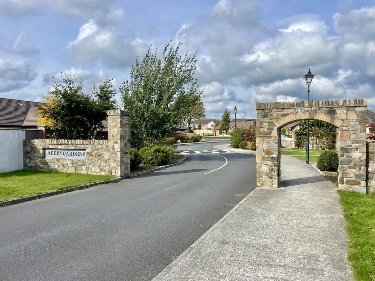 55 Abbey Gardens 18 of 19