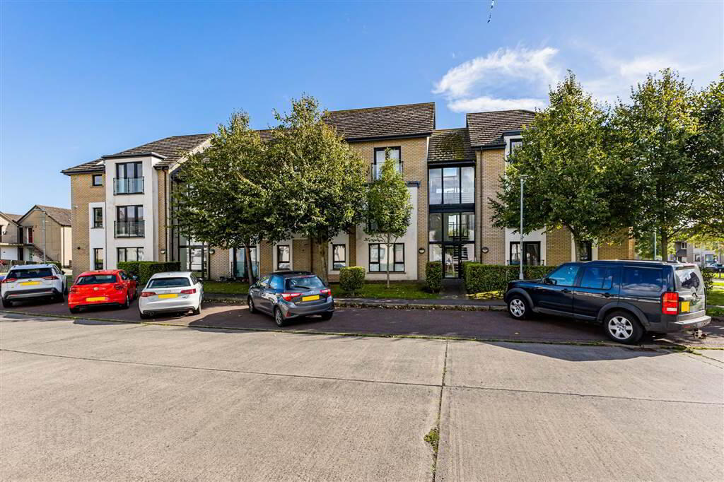 27 Drumadoon Square 1 of 15