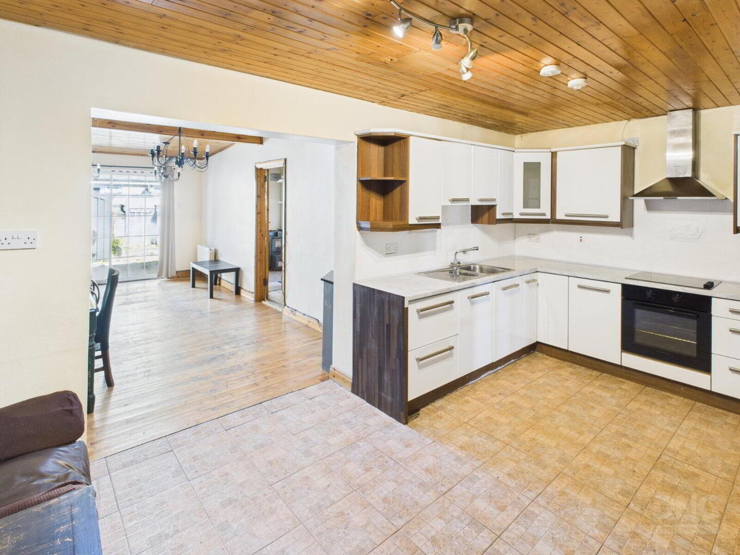 17 Kilbride Street 8 of 19