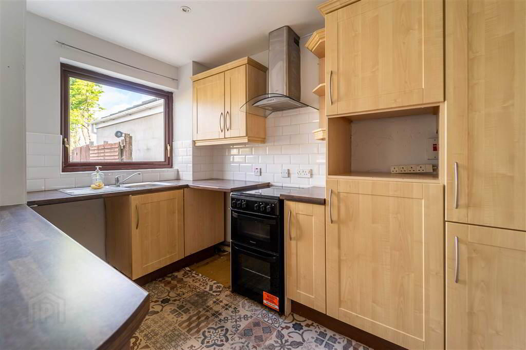 19 Rathgill Avenue 8 of 27