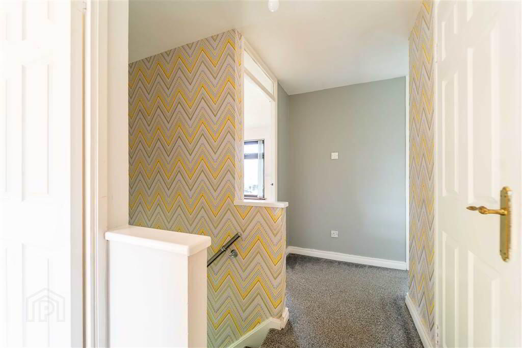 19 Rathgill Avenue 13 of 27