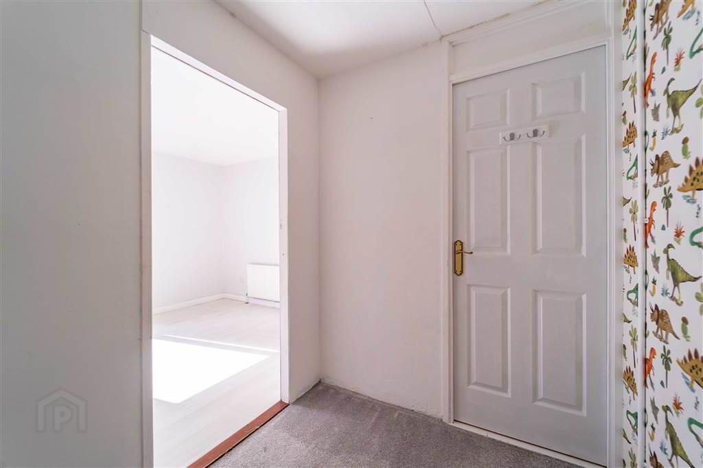 19 Rathgill Avenue 17 of 27