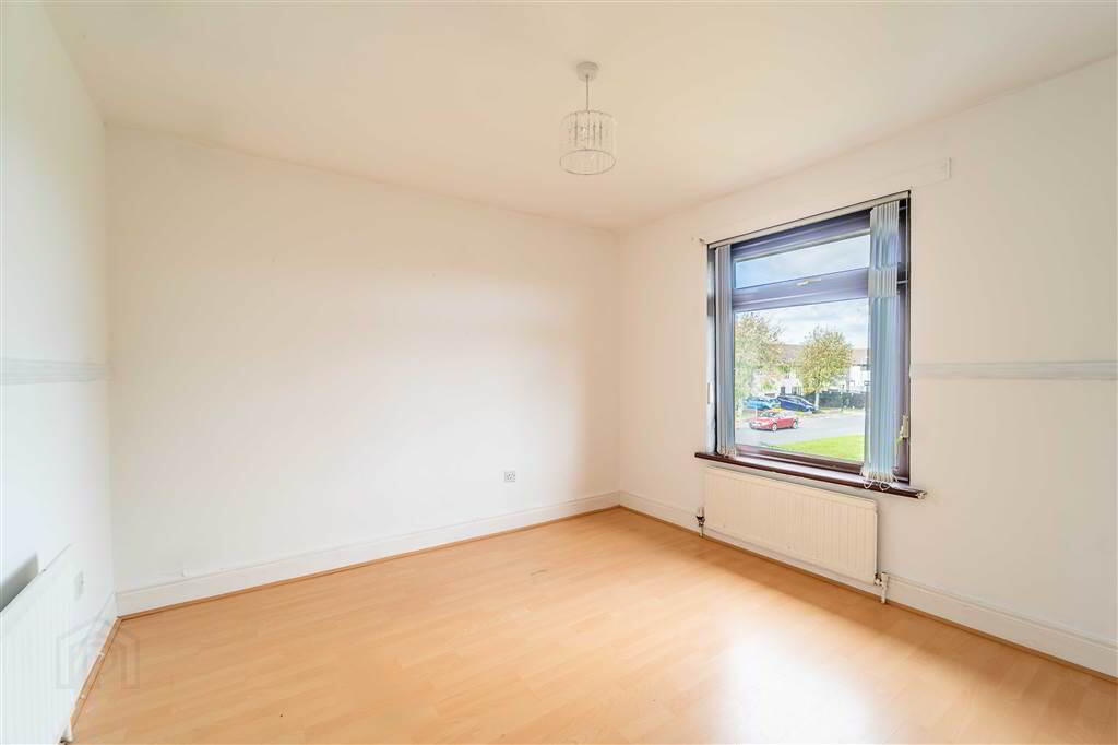 19 Rathgill Avenue 20 of 27