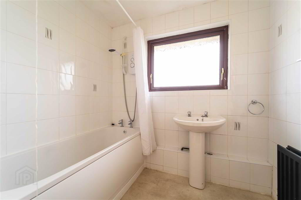 19 Rathgill Avenue 22 of 27
