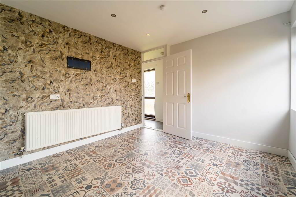 19 Rathgill Avenue 6 of 27