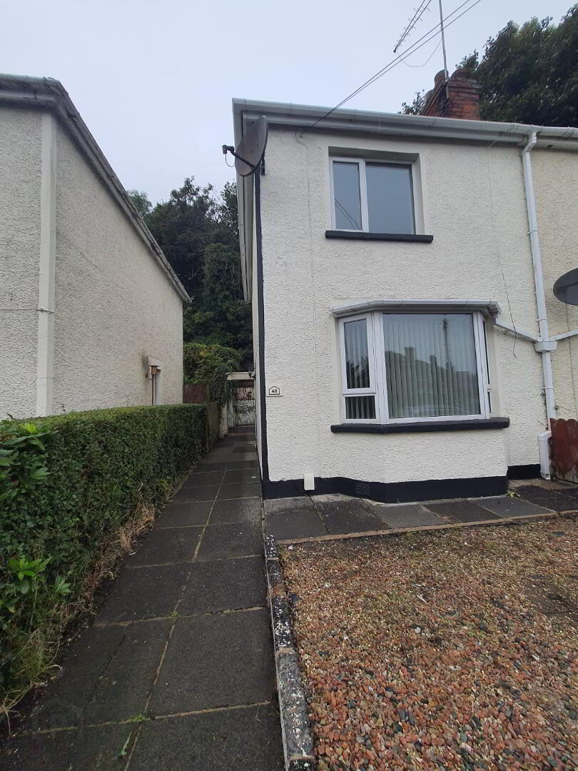 48 Fortwilliam Crescent 1 of 13