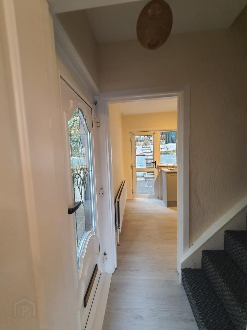 48 Fortwilliam Crescent 12 of 13