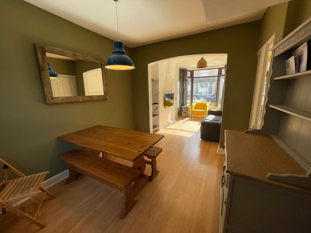 12 Halstein Drive 4 of 10