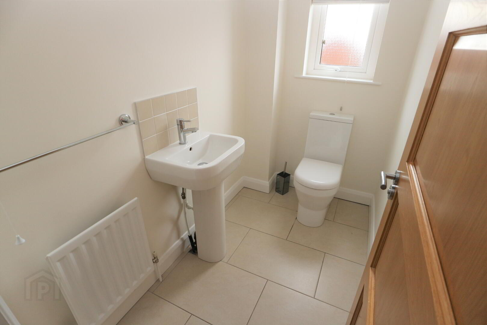 4 Highgrove Gate 6 of 15
