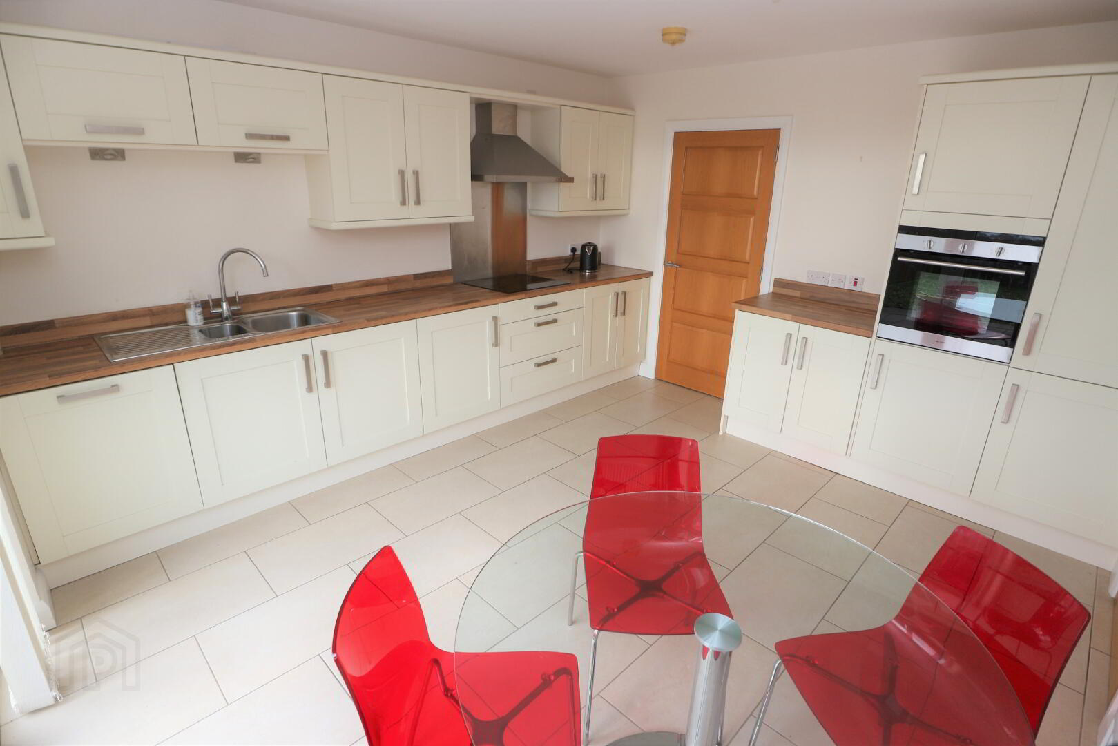4 Highgrove Gate 4 of 15