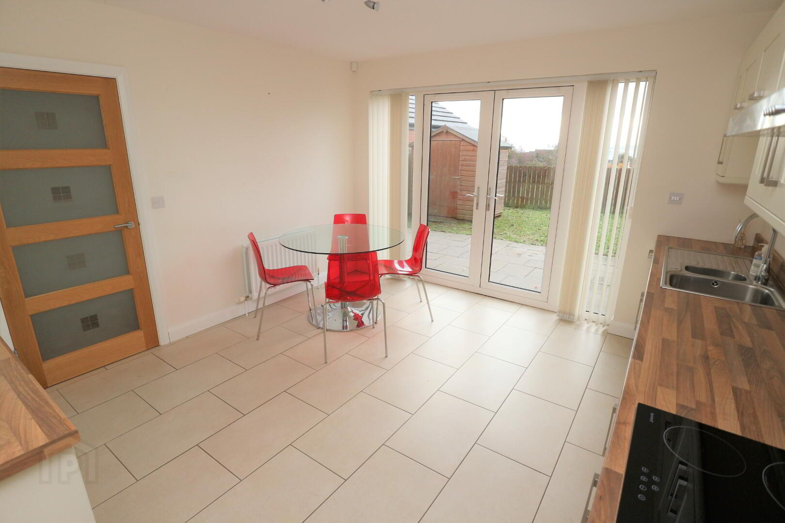 4 Highgrove Gate 5 of 15