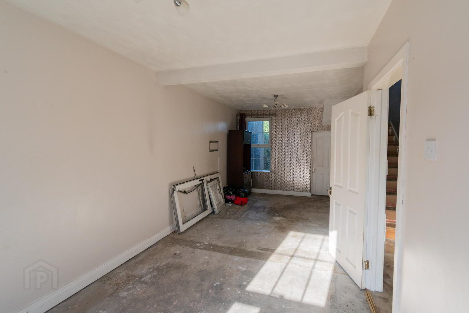 18 Moat Road 4 of 17