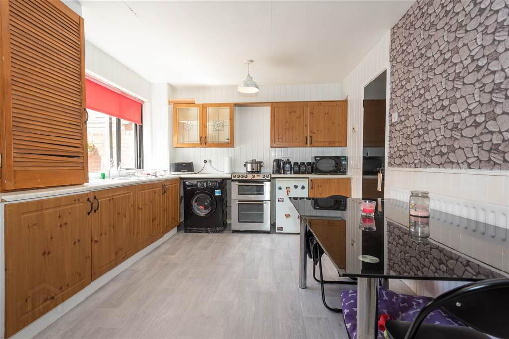68 Blythe Street 2 of 7