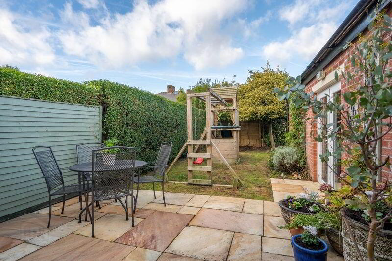 13 Knockbreda Drive 30 of 43