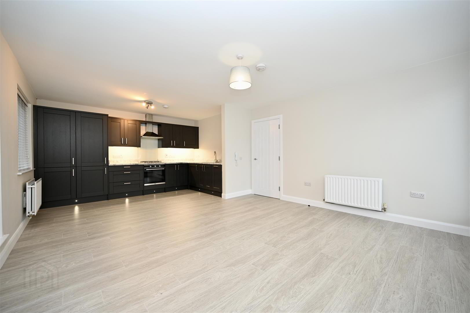 Apt 7, 39 Dundela Crescent 5 of 15